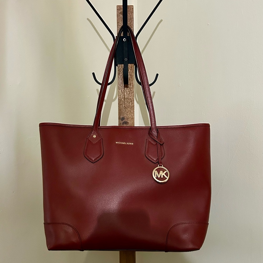 Michael Kors Saylor Large Leather Tote